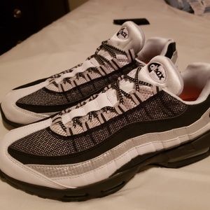 Air max 95s